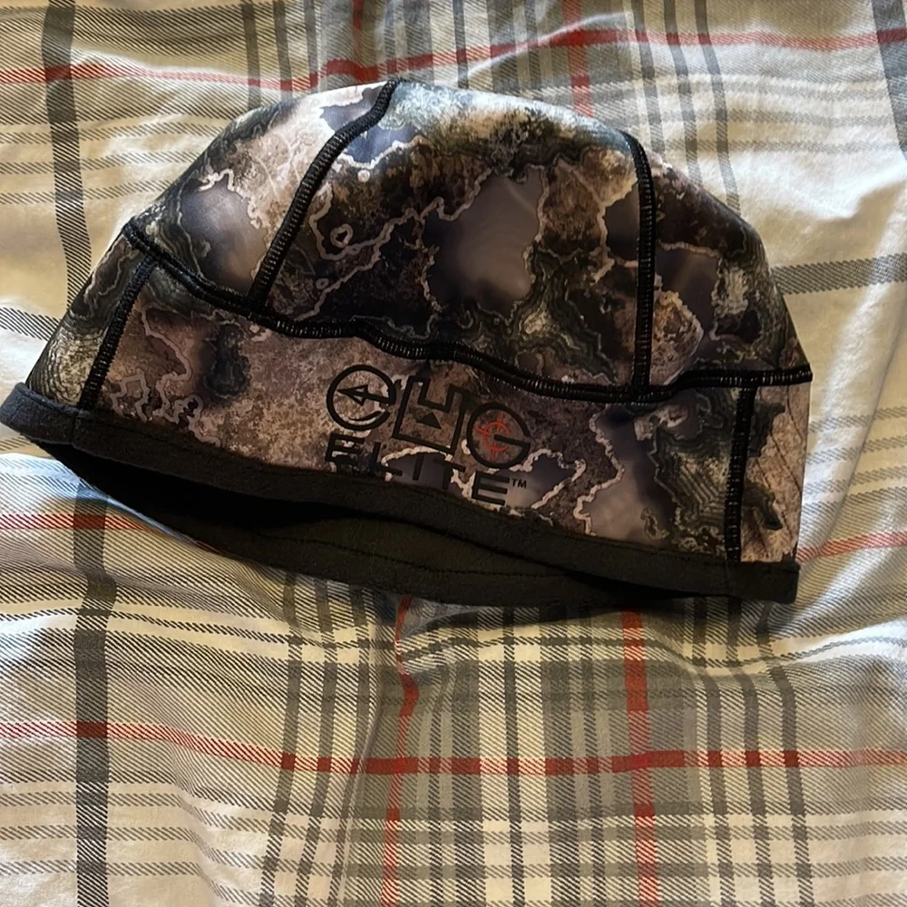 Mossy Oak Bundle, beanie, gloves, neck gaitor - Picture 4 of 4